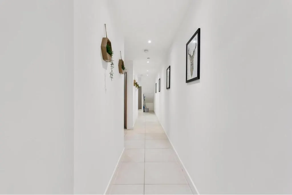 شقة Modern Spacious Three Bedrooms With Private Garden كارديف المملكة المتحدة